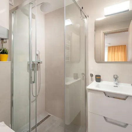 L17 بيت ضيافة سبليت